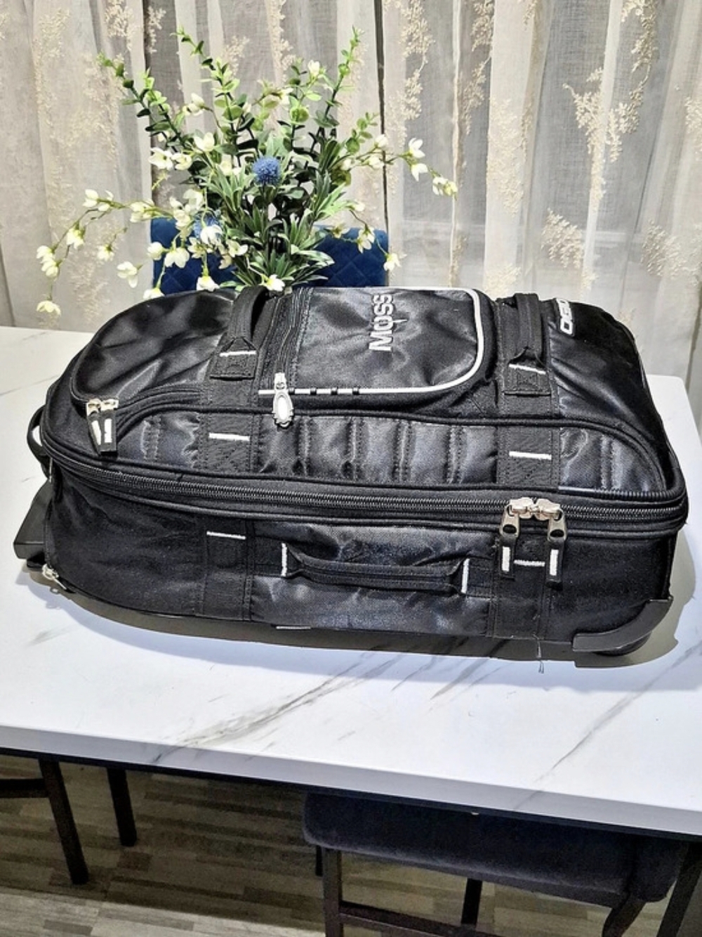 OGIO Rolling Travel Bag Black Good Condition